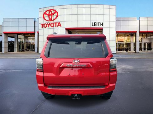 Used 2024 Toyota 4Runner SR5 image 6