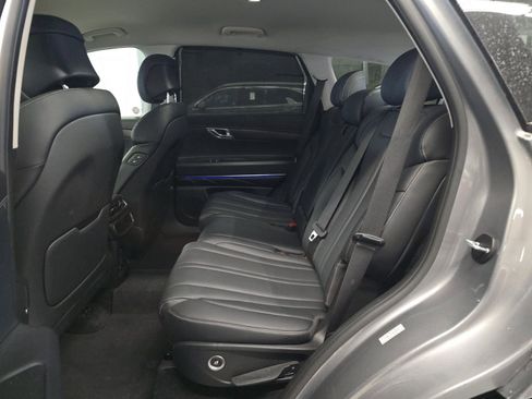 Used 2024 Genesis GV80 2.5T image 8