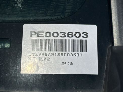 Used 2025 Toyota 4Runner SR5 RWD image 15