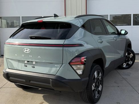Used 2025 Hyundai Kona SEL AWD/4WD image 23