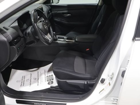 Used 2024 Nissan Sentra SV w/ All-Weather Package FWD image 10