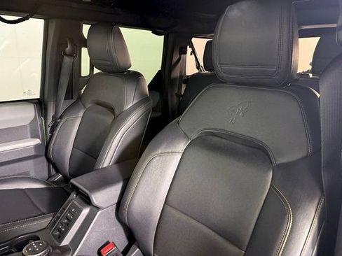 Used 2023 Ford Bronco Badlands w/ Sasquatch Package AWD/4WD image 6