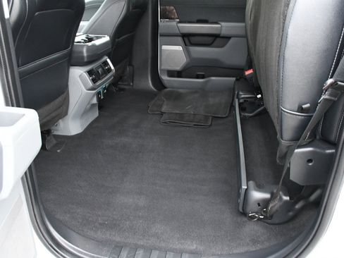 Used 2023 Ford F150 Lariat image 15