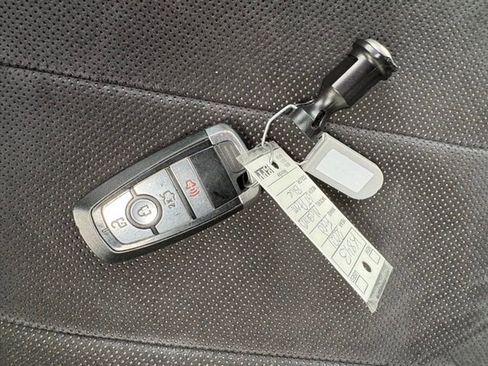 Used 2021 Ford Mustang GT Premium w/ Carbon Sport Interior Package image 6