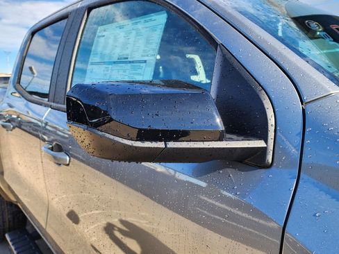 New 2026 GMC Canyon Elevation w/ Convenience Package image 11