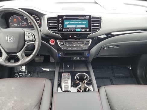 Used 2025 Honda Ridgeline Black Edition image 11