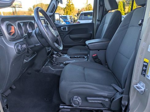 Used 2020 Jeep Gladiator Sport w/ Quick Order Package 24S image 21