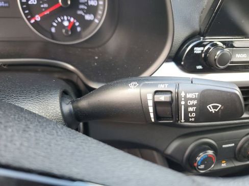 Used 2020 Kia Forte LXS image 29