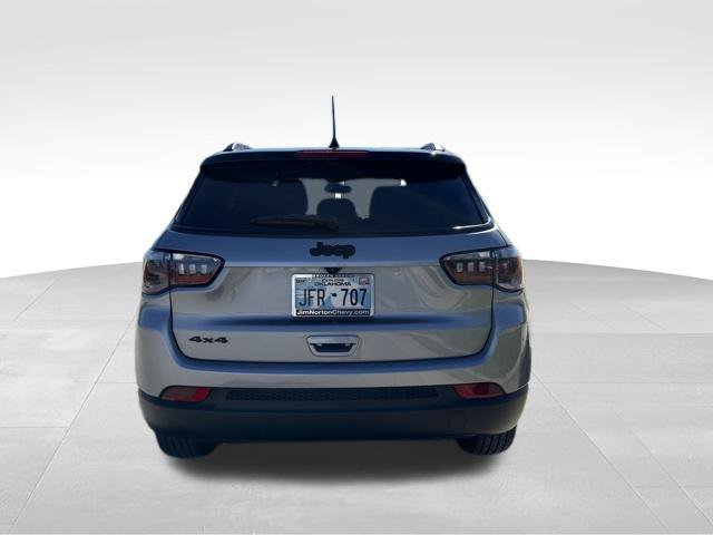 Used 2024 Jeep Compass Latitude w/ Convenience Group AWD/4WD image 4