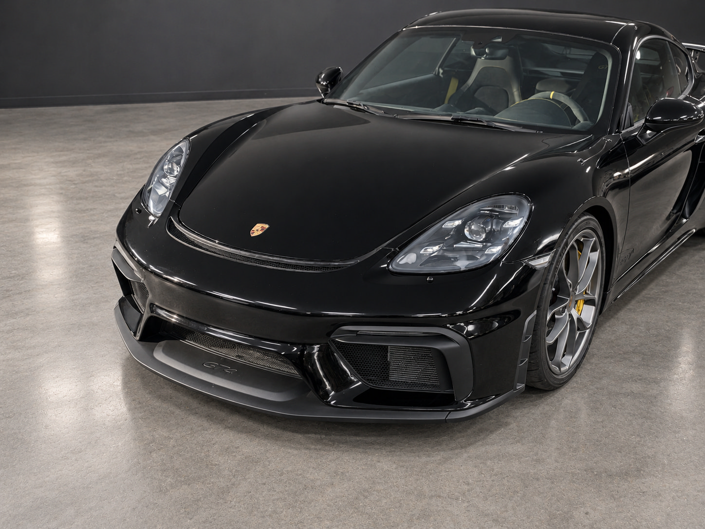 Used 2020 Porsche 718 Cayman GT4 RWD image 6