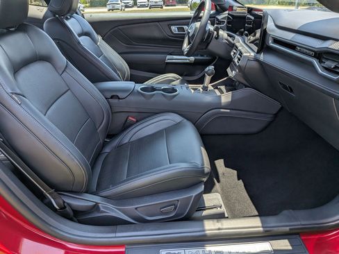 Used 2024 Ford Mustang GT Premium RWD image 31