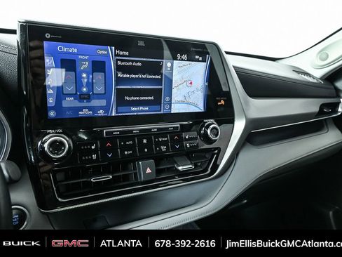 Used 2021 Toyota Highlander Platinum image 12