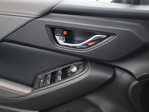 New 2025 Subaru Crosstrek 2.5i Limited w/ Crosstrek Mirror Package image 13