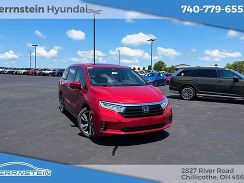 Used 2024 Honda Odyssey Touring image 1
