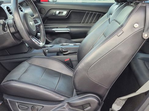 Used 2020 Ford Mustang GT Premium RWD image 14