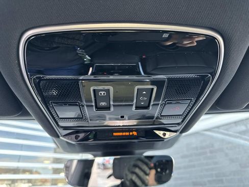 New 2026 Land Rover Range Rover Sport SE image 21