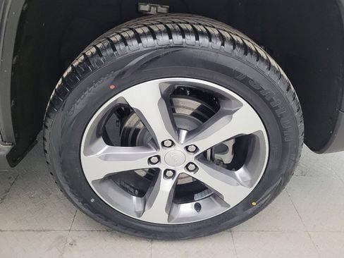 Used 2022 Jeep Grand Cherokee Limited 4xe image 31