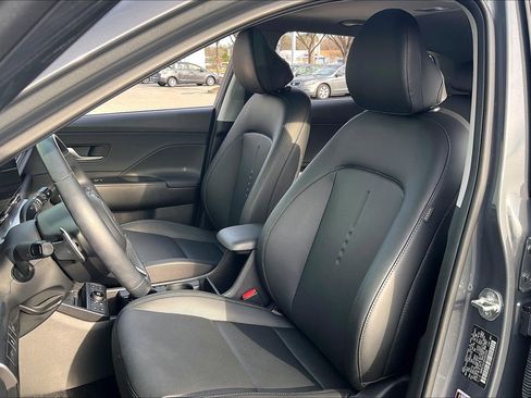 Used 2024 Hyundai Kona Limited image 30