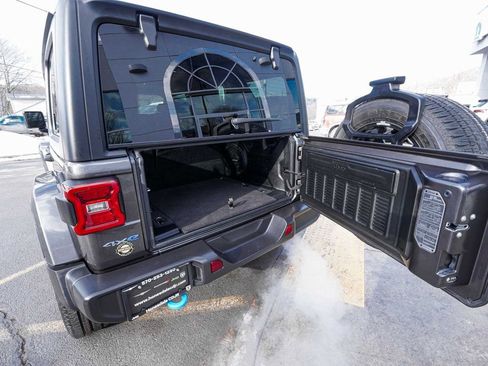 Used 2023 Jeep Wrangler Unlimited Sahara w/ Cold Weather Group image 46