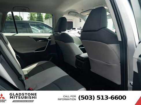 Used 2023 Toyota RAV4 XLE AWD/4WD image 24