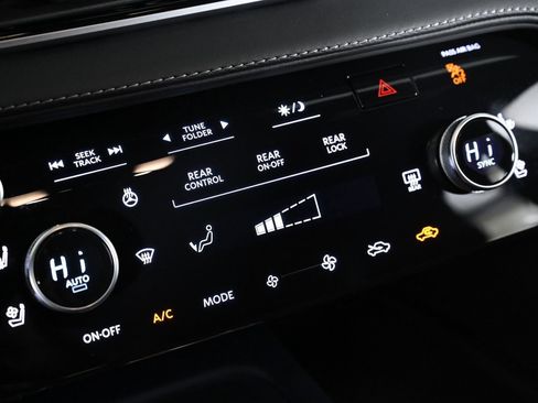 Certified 2026 INFINITI QX60 Sport w/ Dark Cargo Package image 16