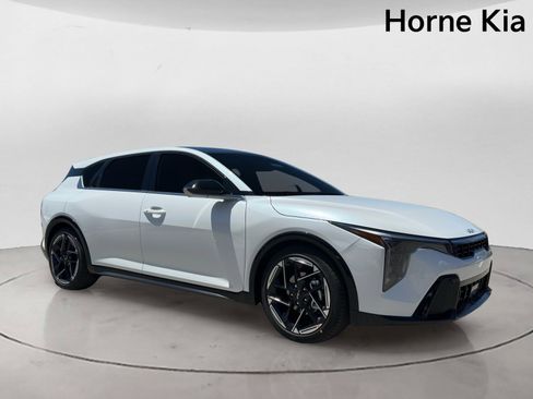 New 2026 Kia K4 EX FWD image 2
