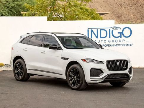 Certified 2025 Jaguar F-PACE R-Dynamic S AWD/4WD image 4