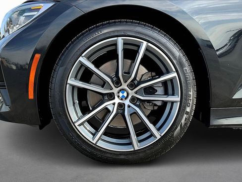 Used 2019 BMW 330i Sedan w/ Premium Package image 8