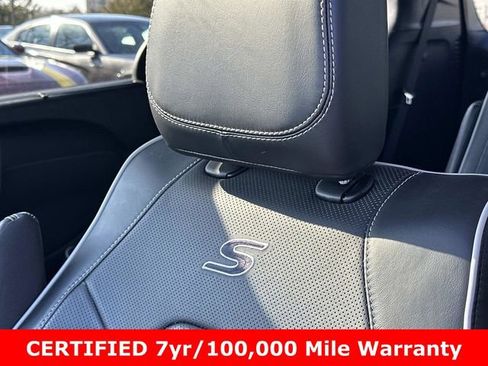 Used 2023 Chrysler Pacifica Limited w/ S Appearance Package image 22