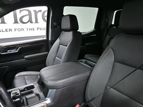 Used 2023 Chevrolet Silverado 1500 LT Trail Boss w/ Convenience Package II image 16