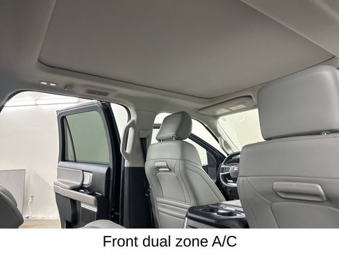 Used 2025 Ford Expedition Active image 22