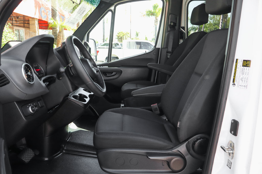 Used 2026 Mercedes-Benz Sprinter 2500 image 20