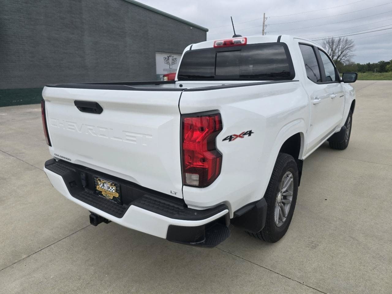 Used 2023 Chevrolet Colorado LT w/ LT Convenience Package II AWD/4WD image 6