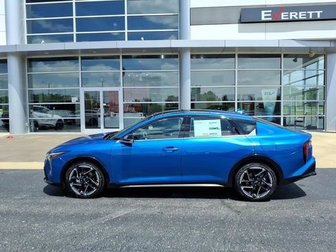 New 2026 Kia K4 GT-Line Turbo w/ GT-Line Sunroof Package FWD image 3