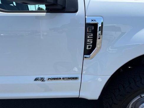 Used 2019 Ford F250 XL w/ Power Equipment Group AWD/4WD image 14