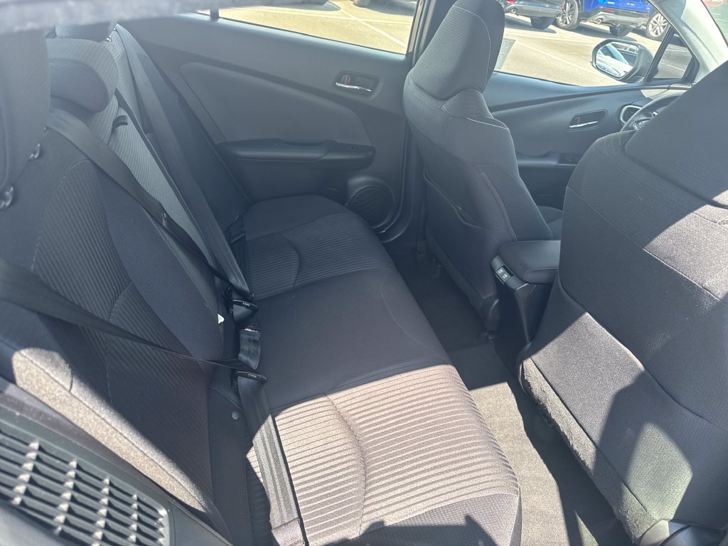 Used 2022 Toyota Prius Prime LE FWD image 15