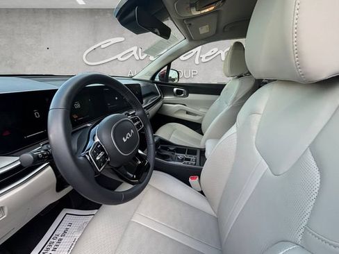 Used 2025 Kia Sorento EX FWD image 24
