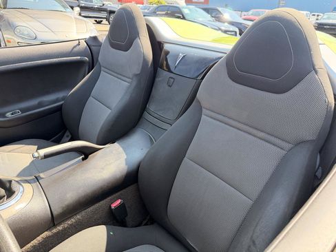 Used 2006 Pontiac Solstice Convertible w/ Power Package RWD image 16