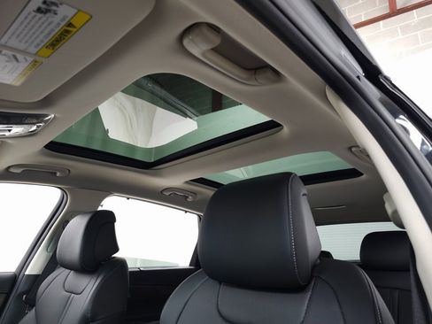 Used 2026 Genesis GV80 2.5T Select image 12