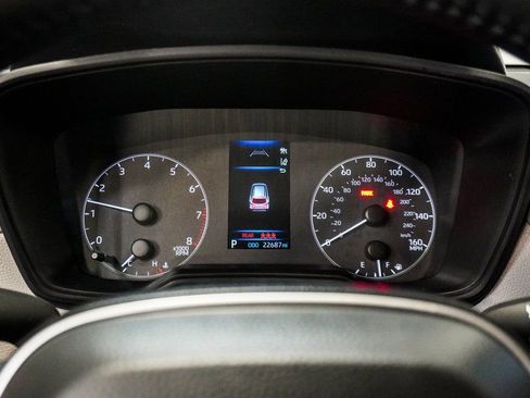 Used 2025 Toyota Corolla Cross LE image 25