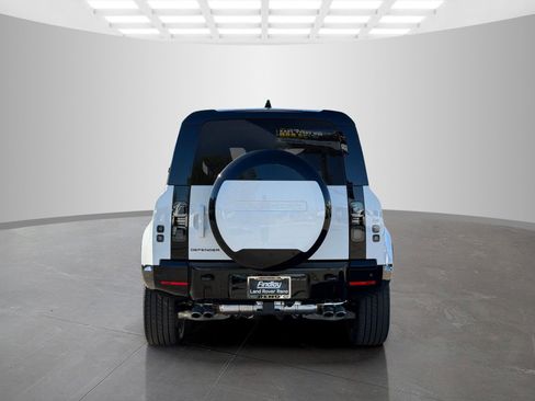 New 2026 Land Rover Defender 110 V8 image 6