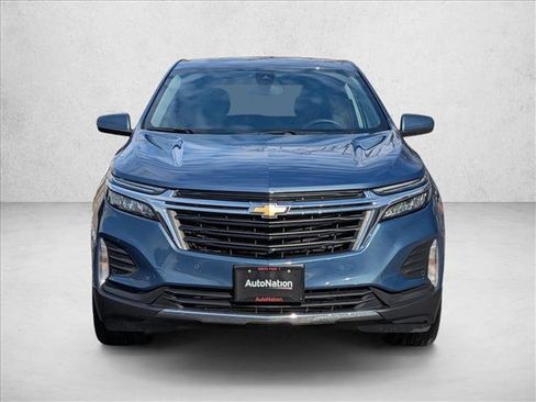 Used 2024 Chevrolet Equinox LT image 2