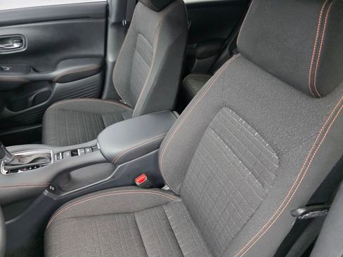 Used 2024 Honda HR-V Sport image 11