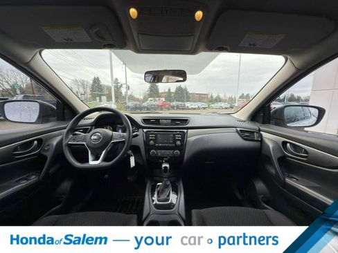 Used 2018 Nissan Rogue Sport S image 13