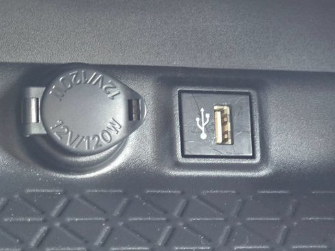 Certified 2023 Toyota RAV4 LE AWD/4WD image 33