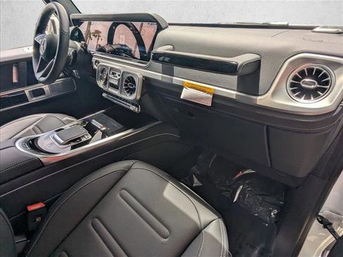 Used 2026 Mercedes-Benz G 550 image 23