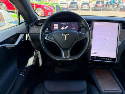 Used 2020 Tesla Model S Long Range AWD/4WD image 19