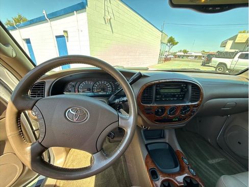 Used 2004 Toyota Tundra Limited image 23