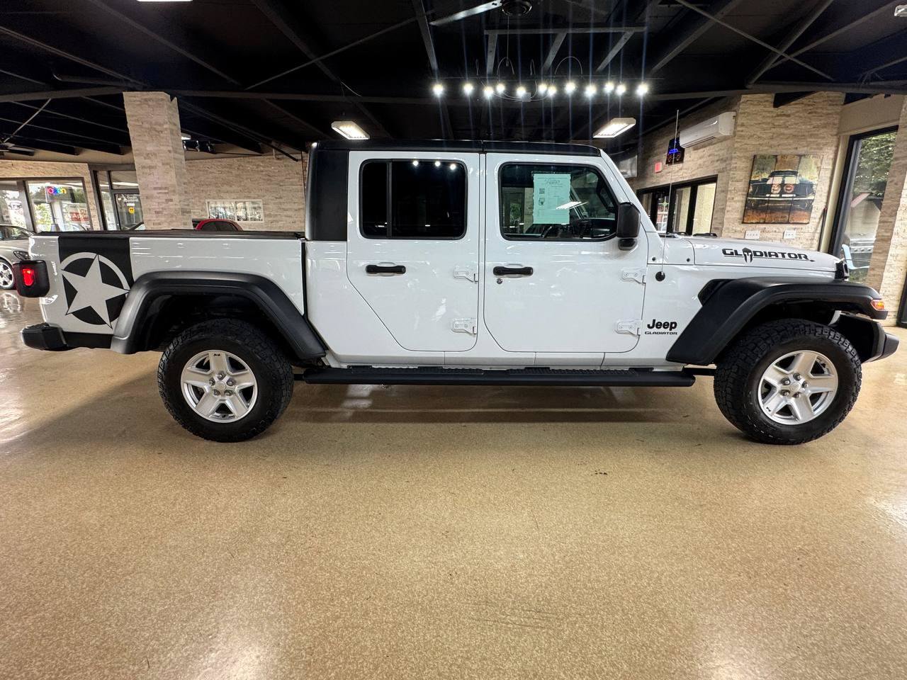 Used 2020 Jeep Gladiator Sport w/ Quick Order Package 24S AWD/4WD image 7