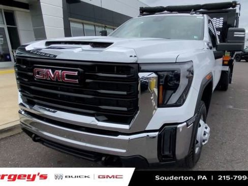 New 2026 GMC Sierra 3500 Pro w/ Convenience Package image 3